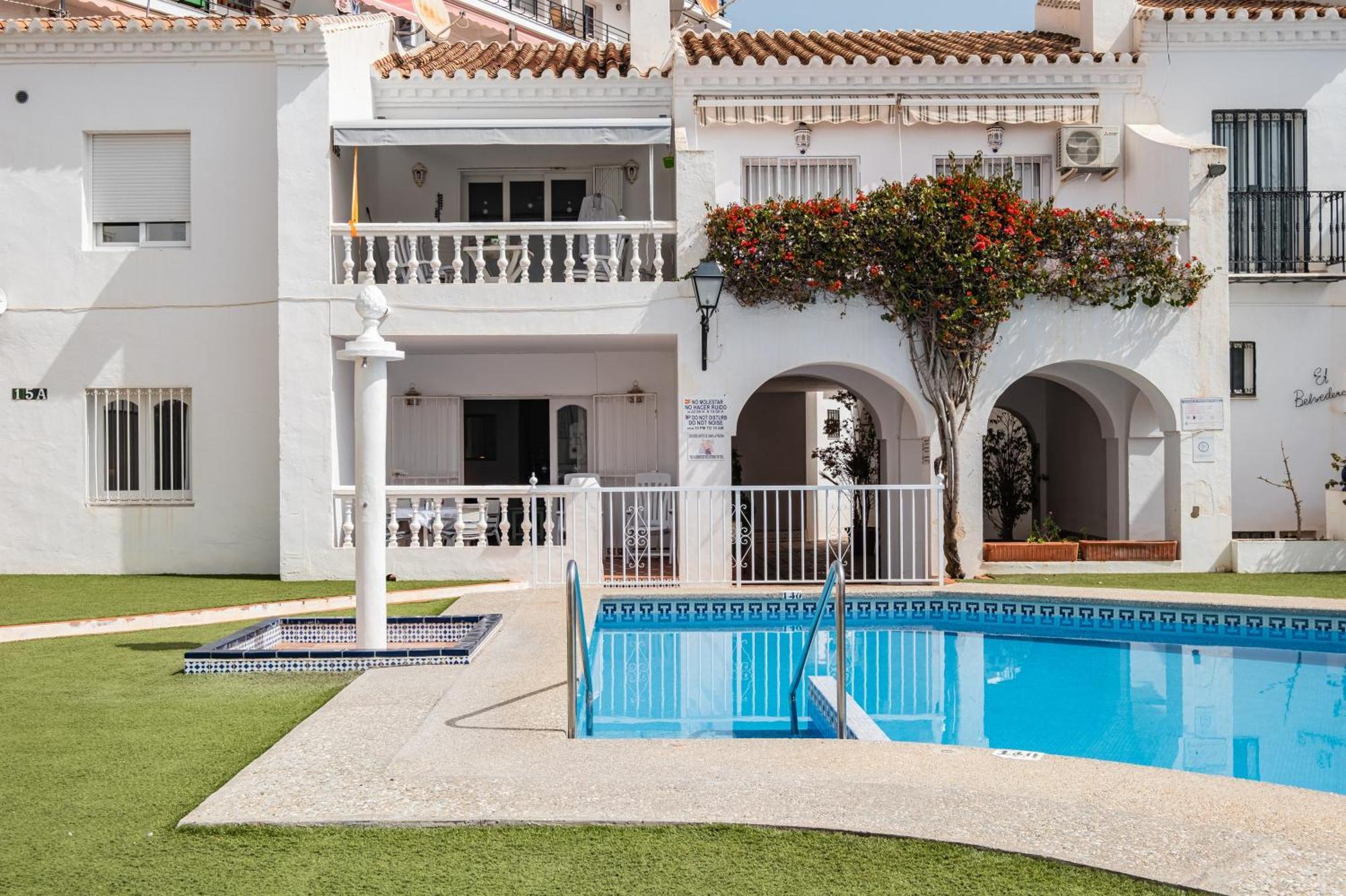 Bright Spacious 1 Bed Apartment Nerja Dış mekan fotoğraf
