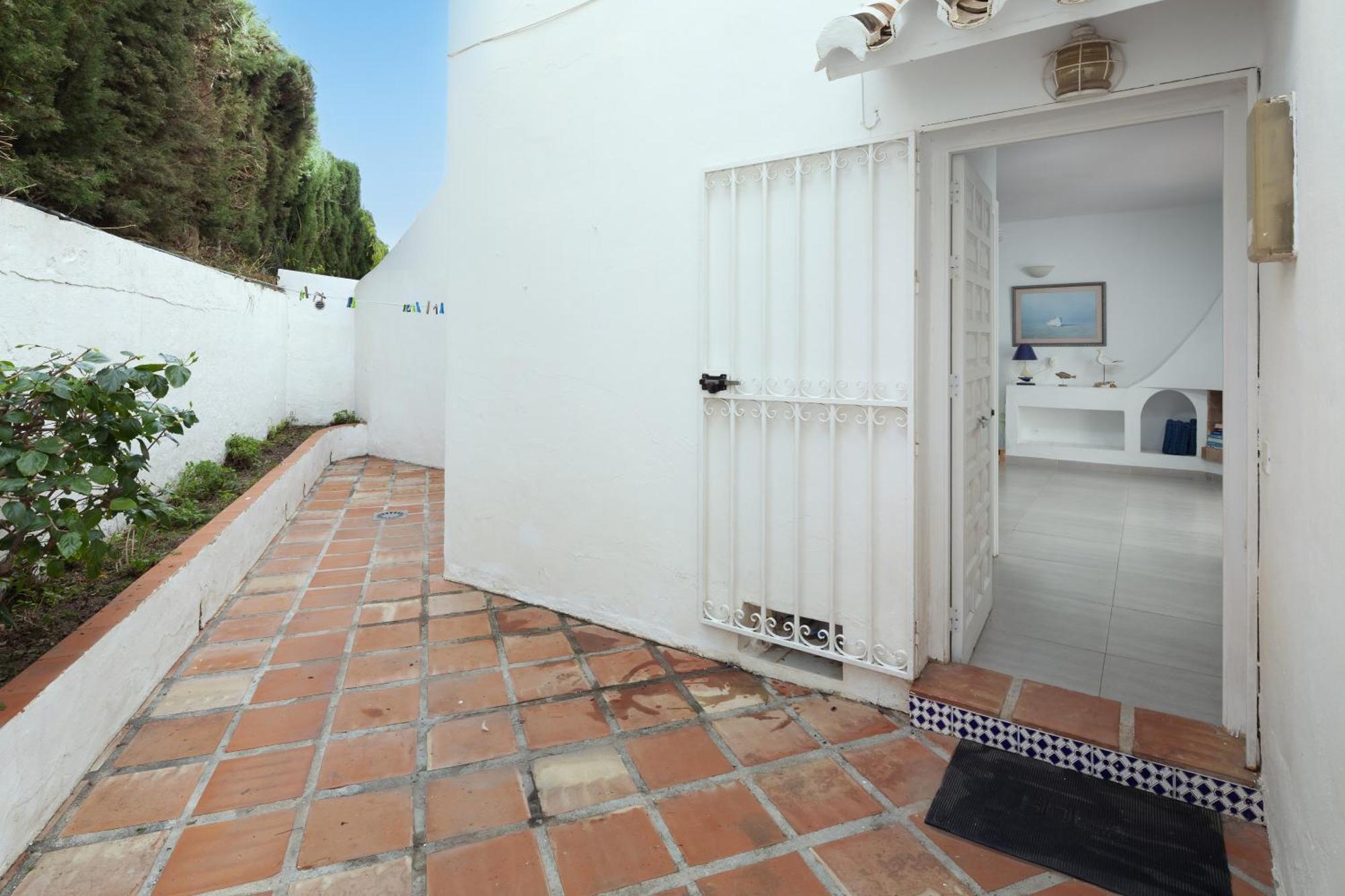 Bright Spacious 1 Bed Apartment Nerja Dış mekan fotoğraf