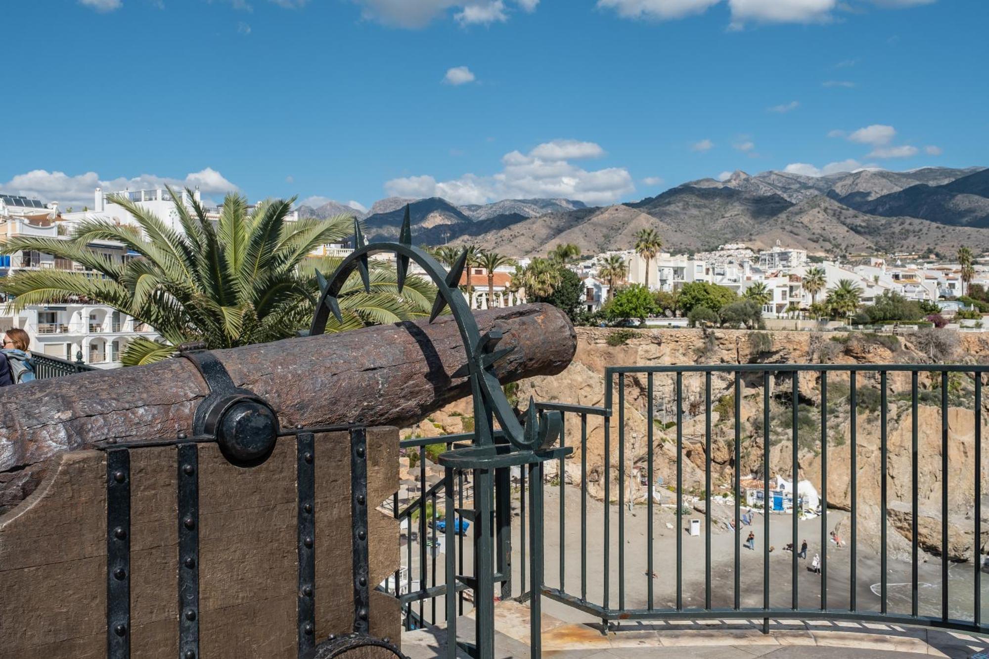 Bright Spacious 1 Bed Apartment Nerja Dış mekan fotoğraf